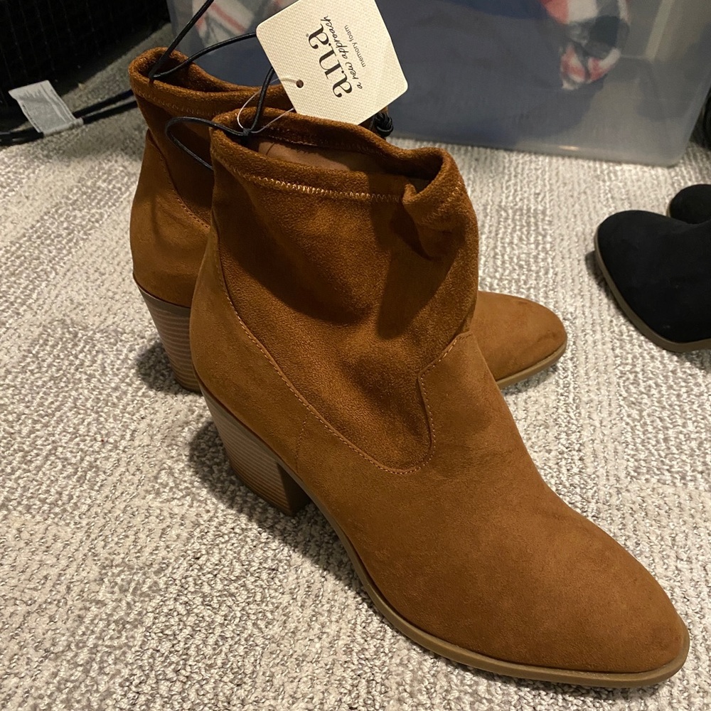 Women’s beige suede boots